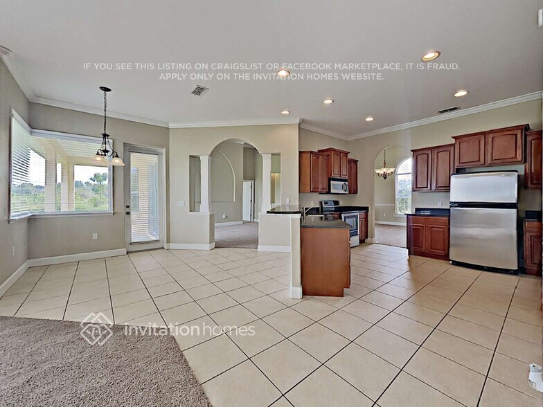 Building Photo - 2818 Kinsley St