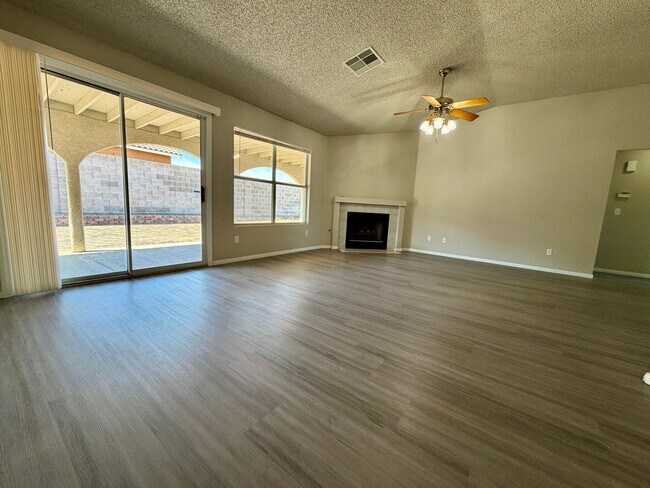 Building Photo - 381 Verbena Ave