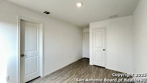 Building Photo - 8155 Nube Medina