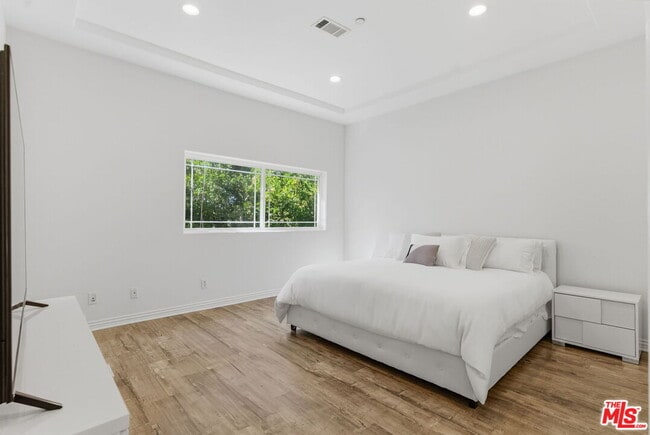 Building Photo - 23135 Dolorosa St