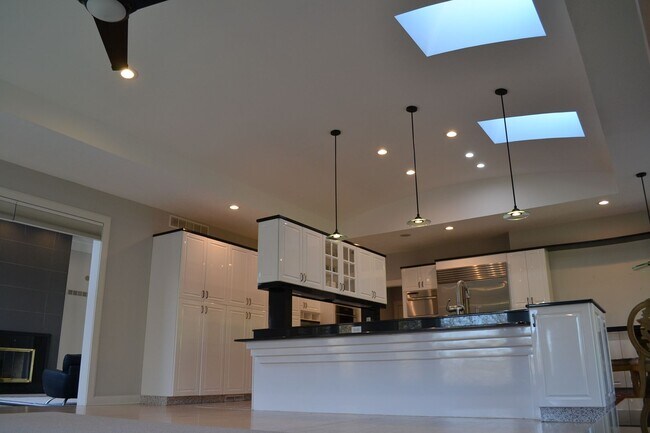 Building Photo - 39128 Glenlivet Ct