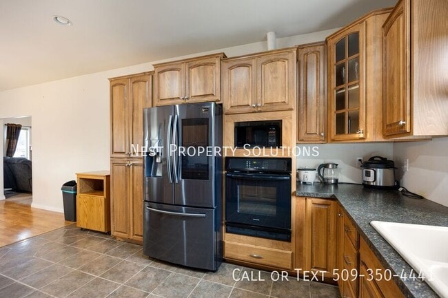 Building Photo - 12049 Baseline Rd E