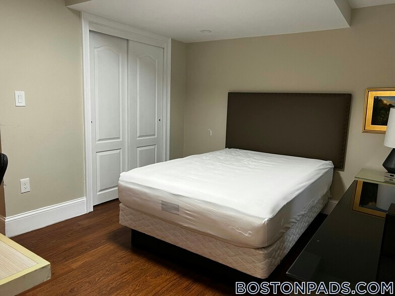 Building Photo - 1778 Commonwealth Ave