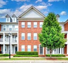 Building Photo - 705 Waterside Dr