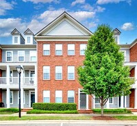 Building Photo - 705 Waterside Dr