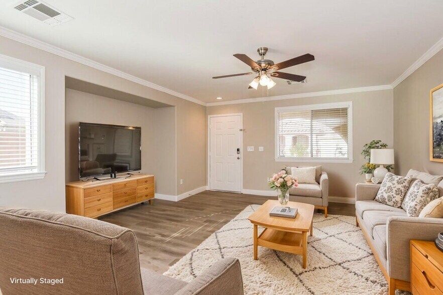 Building Photo - 9997 Big Bow Springs Ct