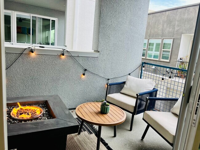 Building Photo - 2431 Cleat Ln