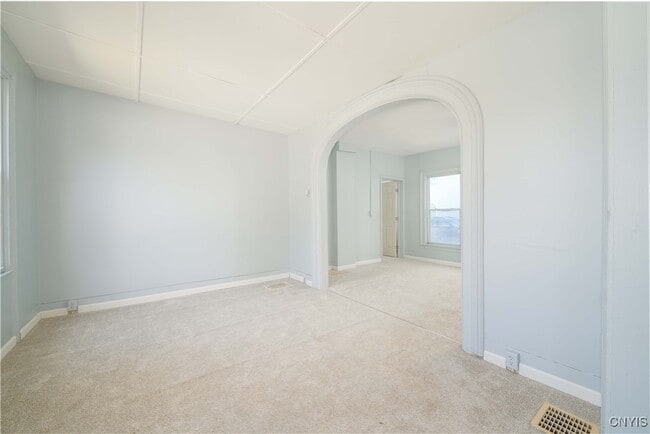 Building Photo - 42 E Cayuga St