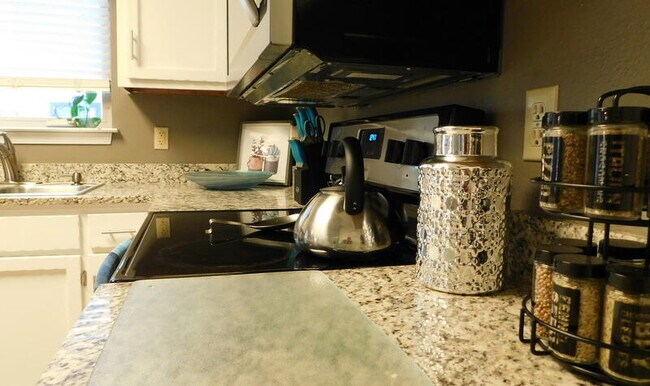 Building Photo - 939 Ridgewood Way