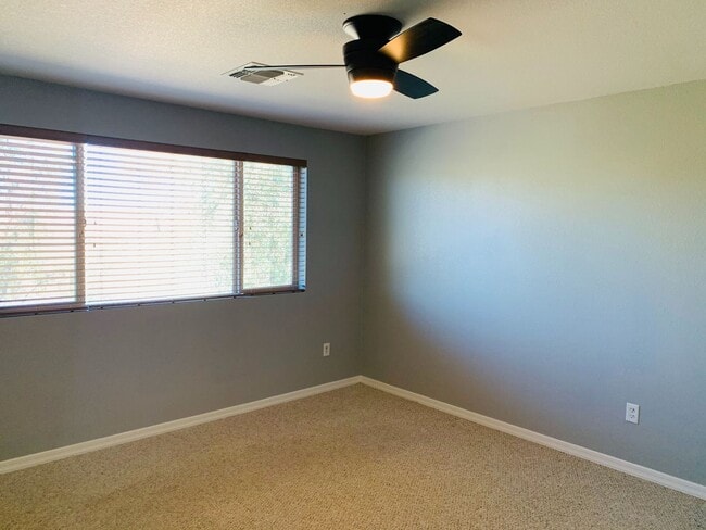 Building Photo - Rancho Sahuarita 4 bedroom 3 bath 2 story Home