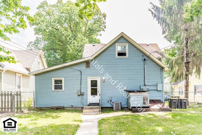 Building Photo - 3112 Thompson Ave
