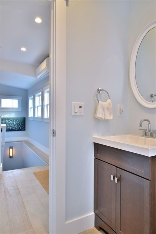 Building Photo - 5 Green Ln