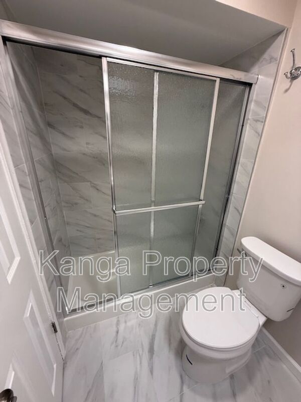 Building Photo - 7750 SW 10th Ct