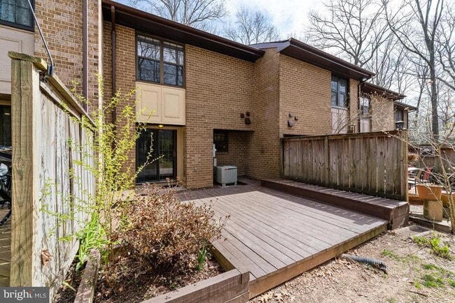 Building Photo - 2053 Headlands Cir