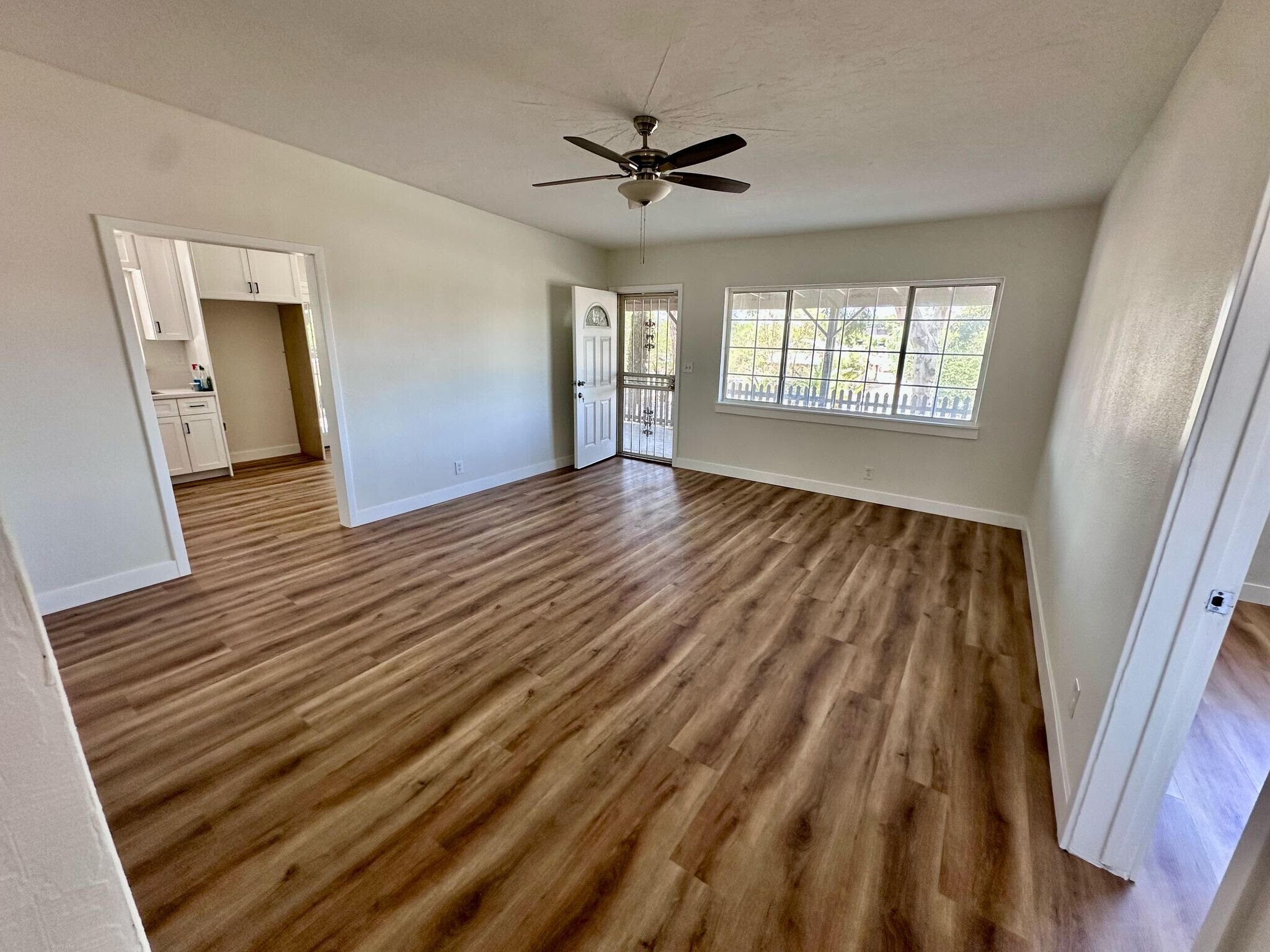 Building Photo - 16446 Lorene Dr