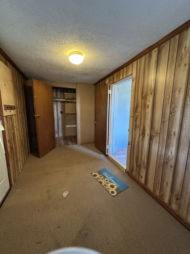 Building Photo - 7992 Reynolda Rd