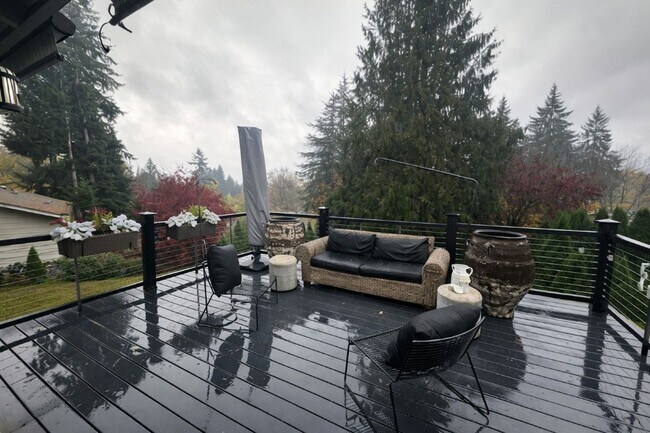 Building Photo - 5Bd/2.25Ba Bellevue House