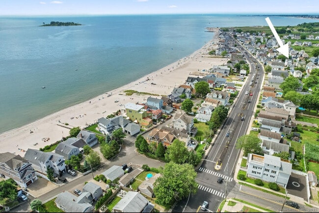 Building Photo - 6 Silver St