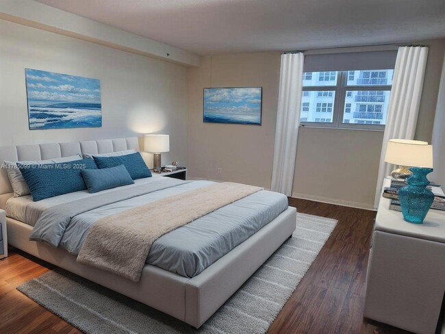 Building Photo - 3001 S Ocean Dr