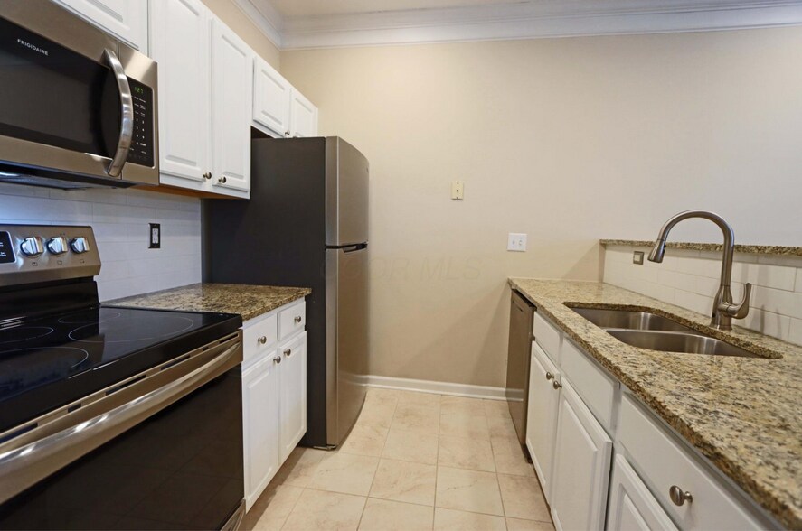 Building Photo - 6017 Craughwell Ln