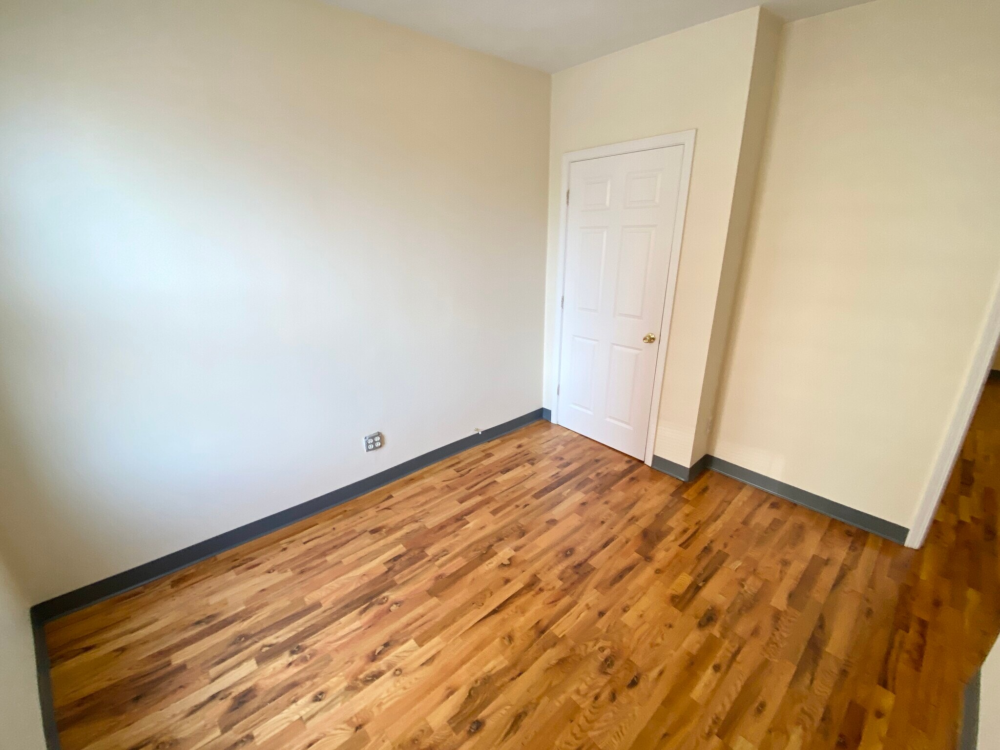 Building Photo - 838 Huntington Ave