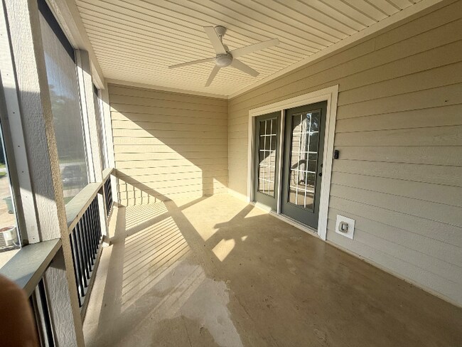 Building Photo - 529 E Perkins Creek Rd