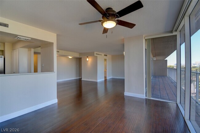 Building Photo - 3111 Bel Air Dr
