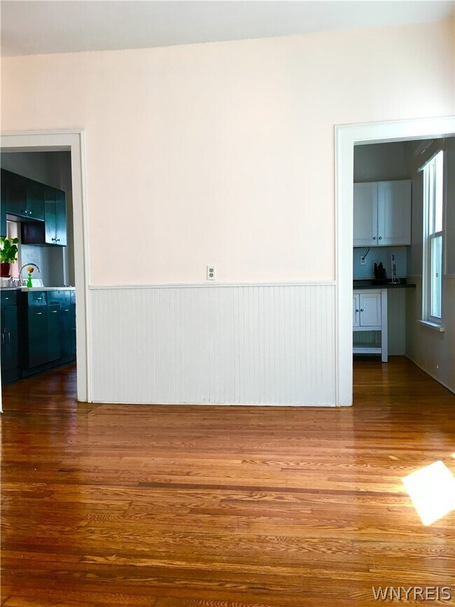 Building Photo - 107 Ashland Ave