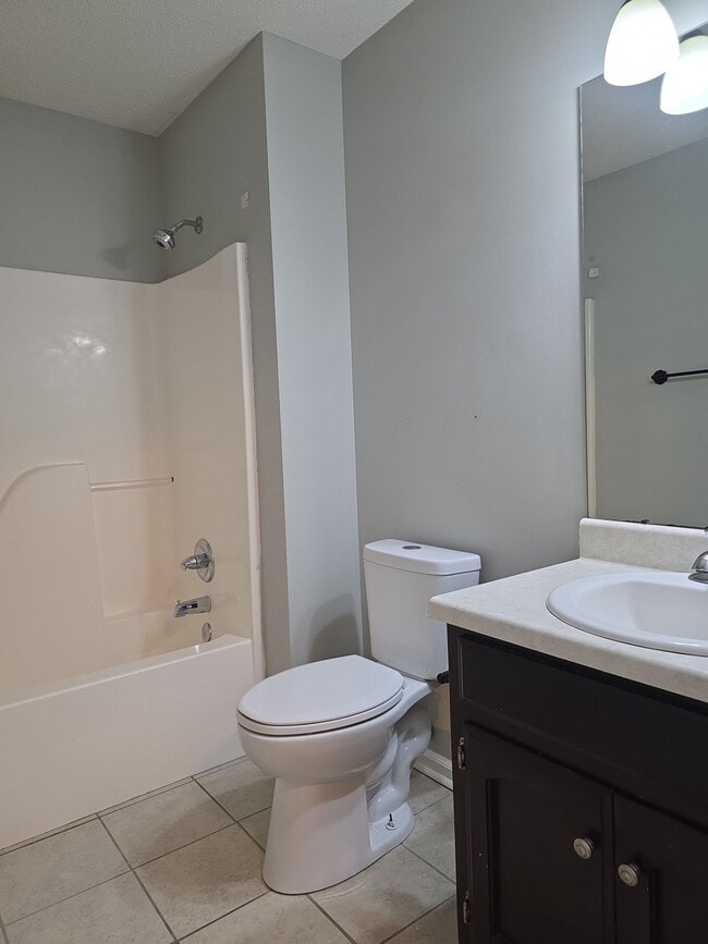 Building Photo - 131 Carnegie Loop