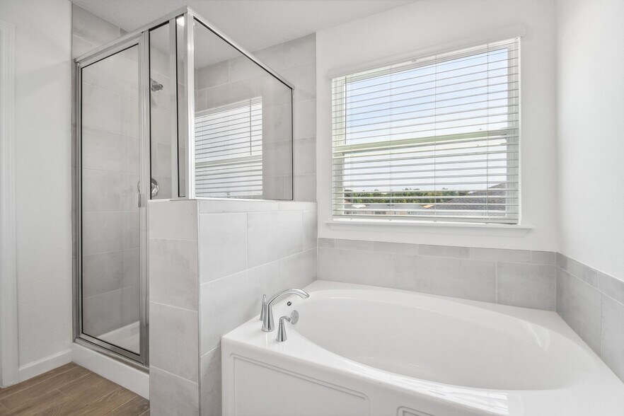 Building Photo - 2608 Lavender Loop