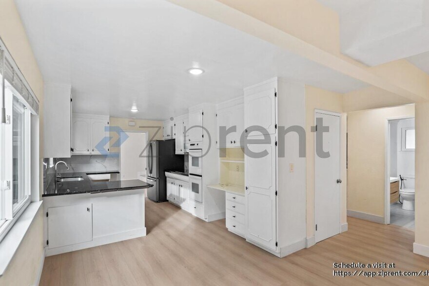 Building Photo - 1019 Pilinut Ct