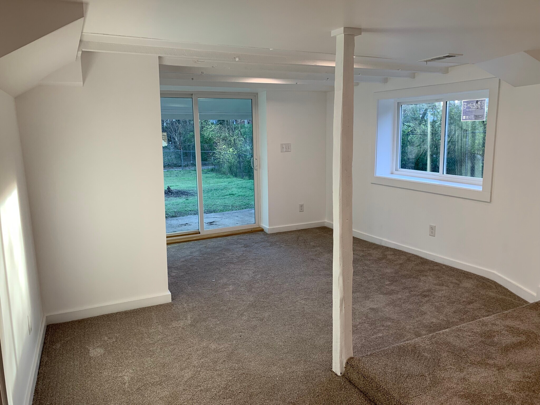 Building Photo - 309 Lutie St