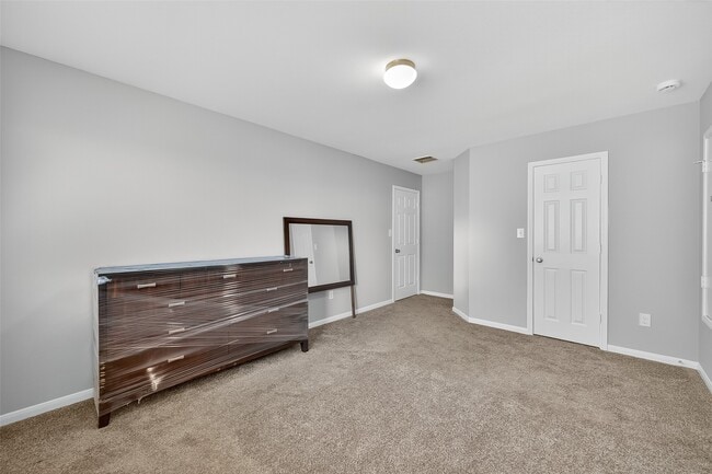 Building Photo - 20718 Bandrock Terrace