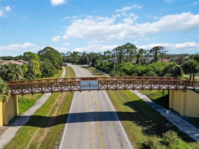 Building Photo - 1241 Creek Nine Dr