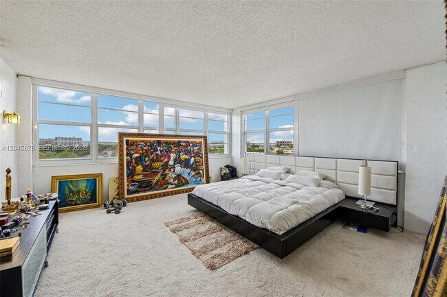 Building Photo - 2100 Sans Souci Blvd