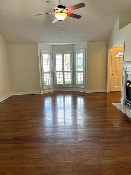 Great Room - 13051 Sanderling Ln