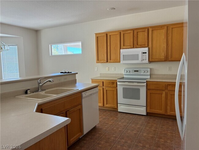 Building Photo - 2578 Woodson Ave