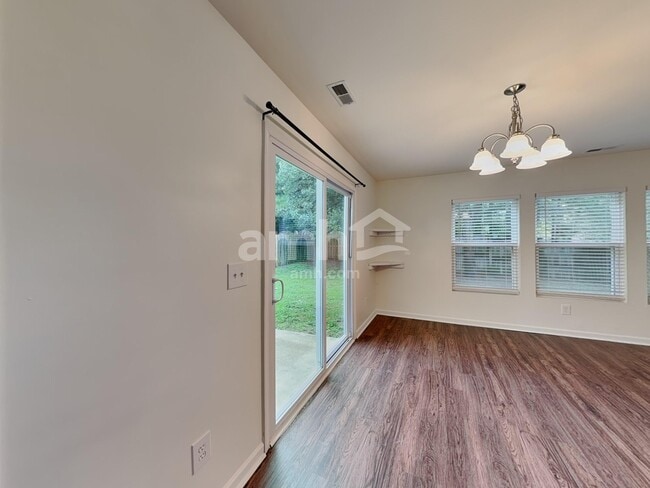 Building Photo - 1129 Rutledge Landing Dr