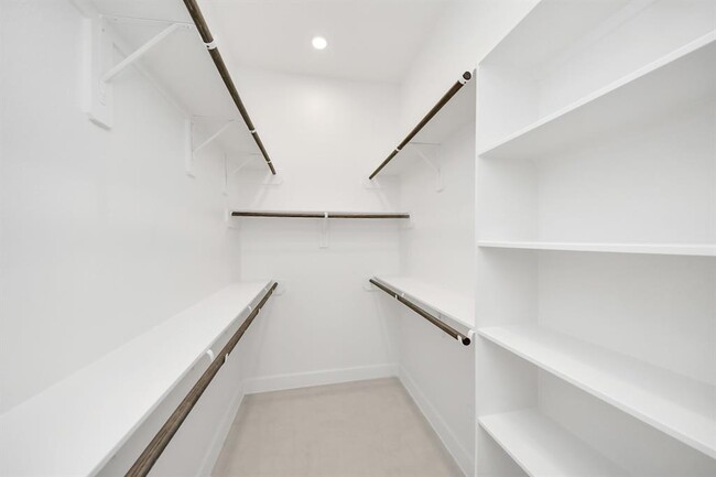 Building Photo - 8706 Incandesce Rise Dr