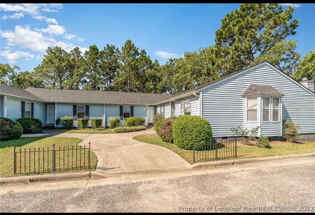 Building Photo - 596 Countrytown Dr
