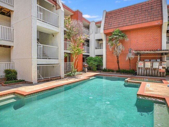 Primary Photo - 1/1 Apartment Close to UT and Medical Dist...