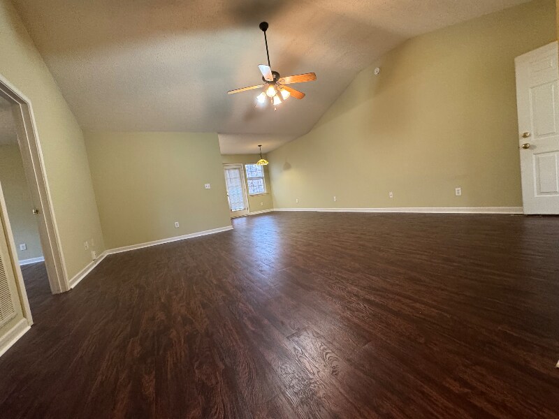 Building Photo - 139 Fox Creek Ct