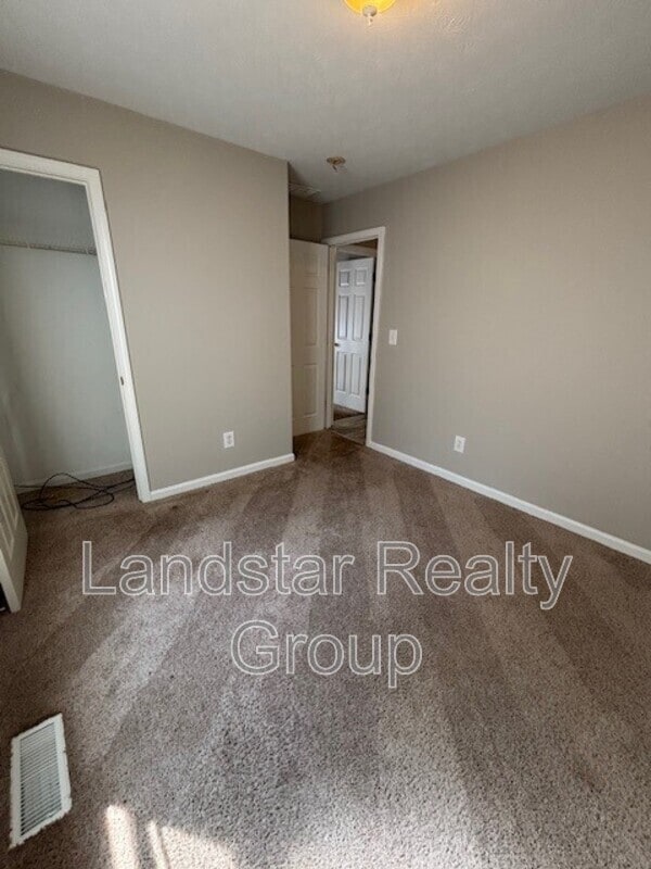 Building Photo - 3763 Parthenia Ave