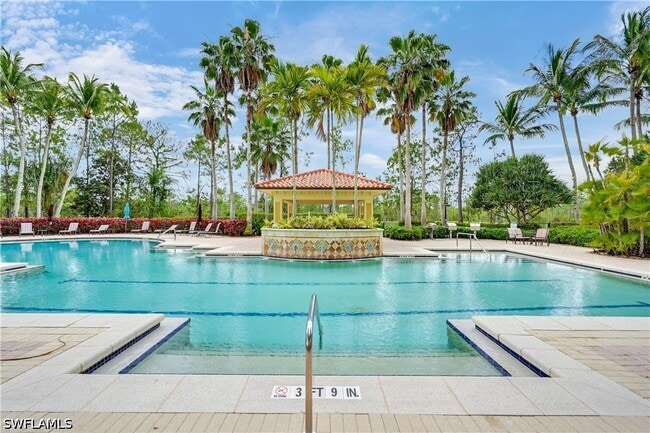 Building Photo - 2728 Tiburon Blvd E