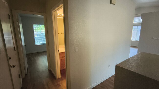 Building Photo - Brand New Flooring and FRESH Paint - SPACIOUS 3 BEDROOM HOUSE IN LIVERMORE!!!