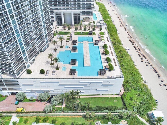 Building Photo - 1800 S Ocean Dr