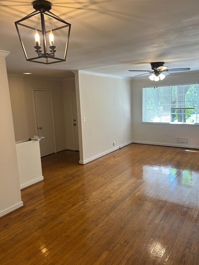 Building Photo - New For Rent in Homewood!