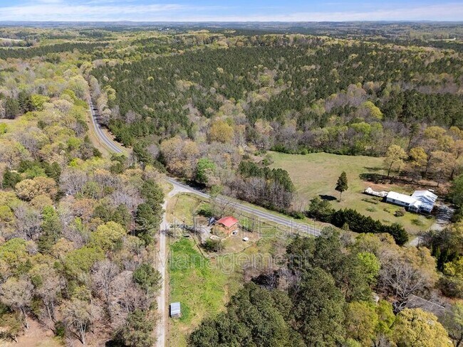 Building Photo - 35 Hedgecock Farm