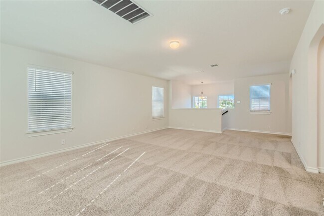 Building Photo - Awesome Amenities!