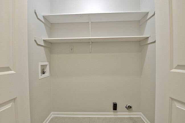 Building Photo - 20 Homeport Dr